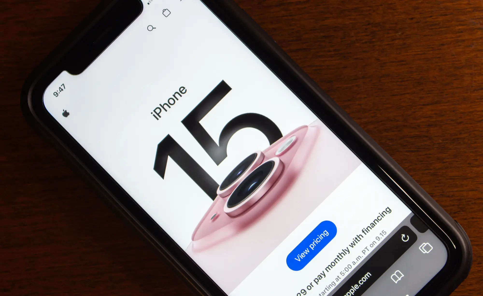 Navigating iOS 17: A Game-Changer in Mobile App Design and Development